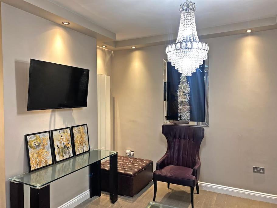 Oikoshomes Three Bedroom Flat In Londen Buitenkant foto