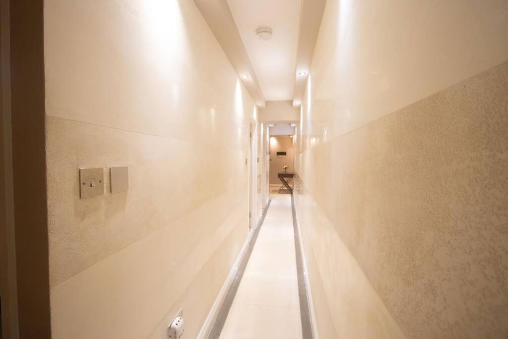 Oikoshomes Three Bedroom Flat In Londen Buitenkant foto
