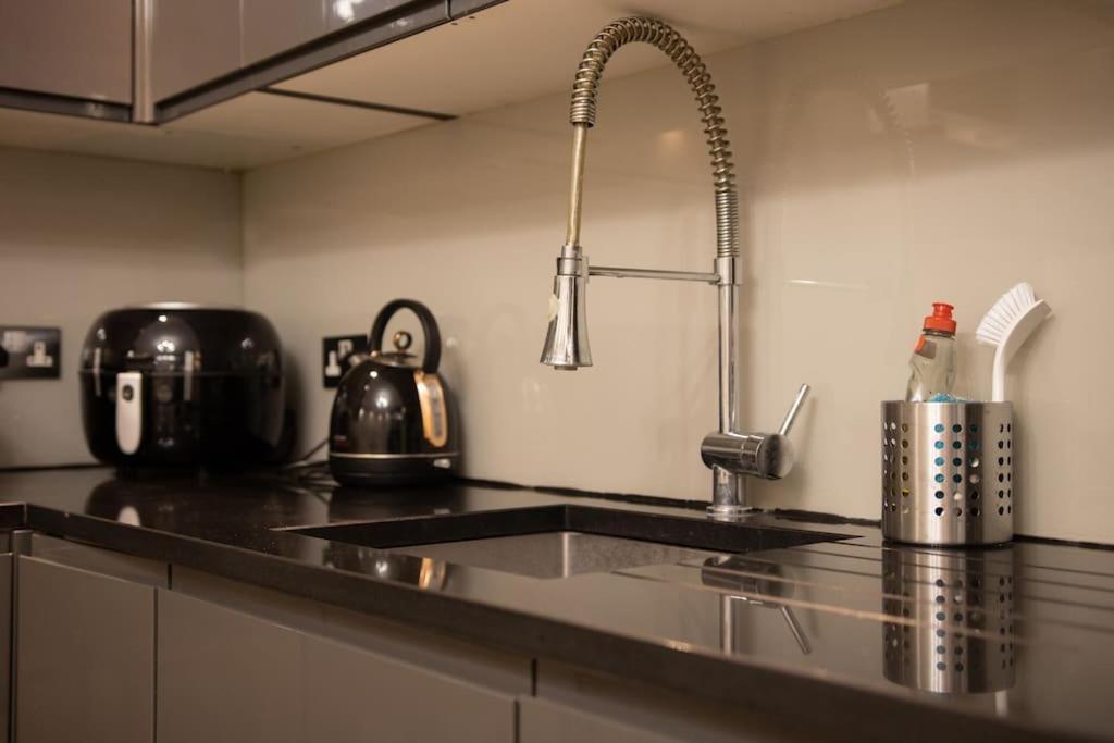 Oikoshomes Three Bedroom Flat In Londen Buitenkant foto