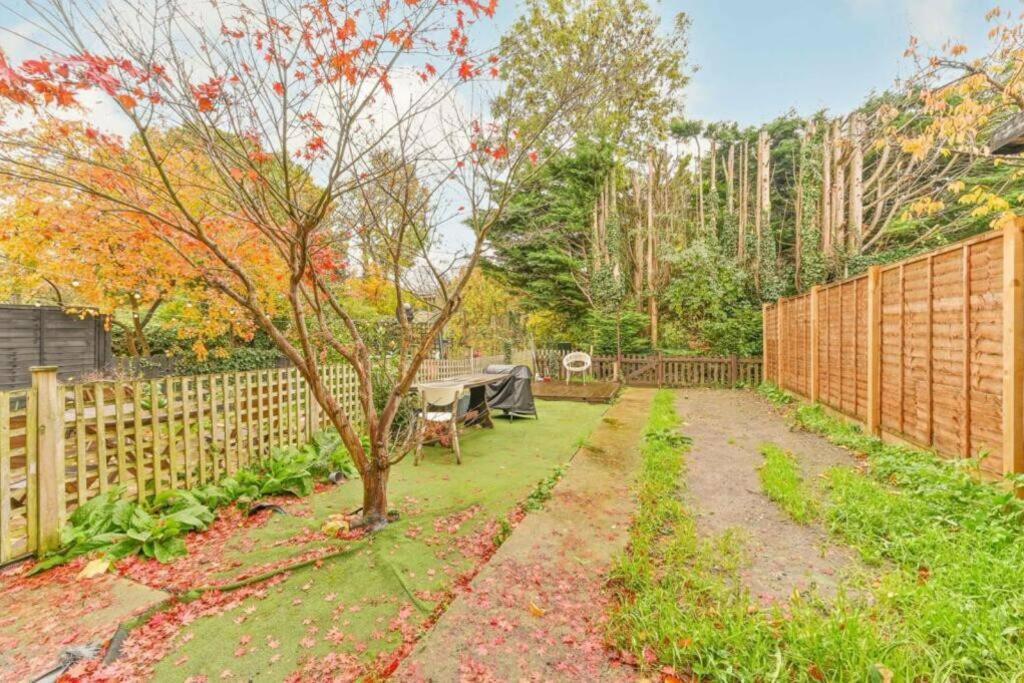 Oikoshomes Three Bedroom Flat In Londen Buitenkant foto